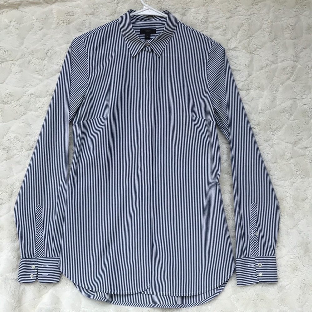 EUC J. Crew Black/White Button Down Sz4T